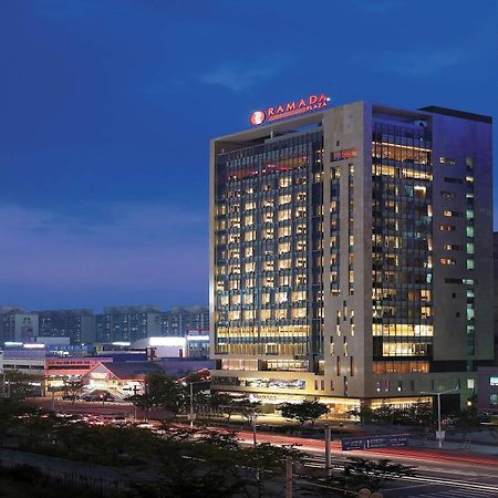 מלון Gwangju Metropolitan City Ramada Plaza By Wyndham Gwangju מראה חיצוני תמונה
