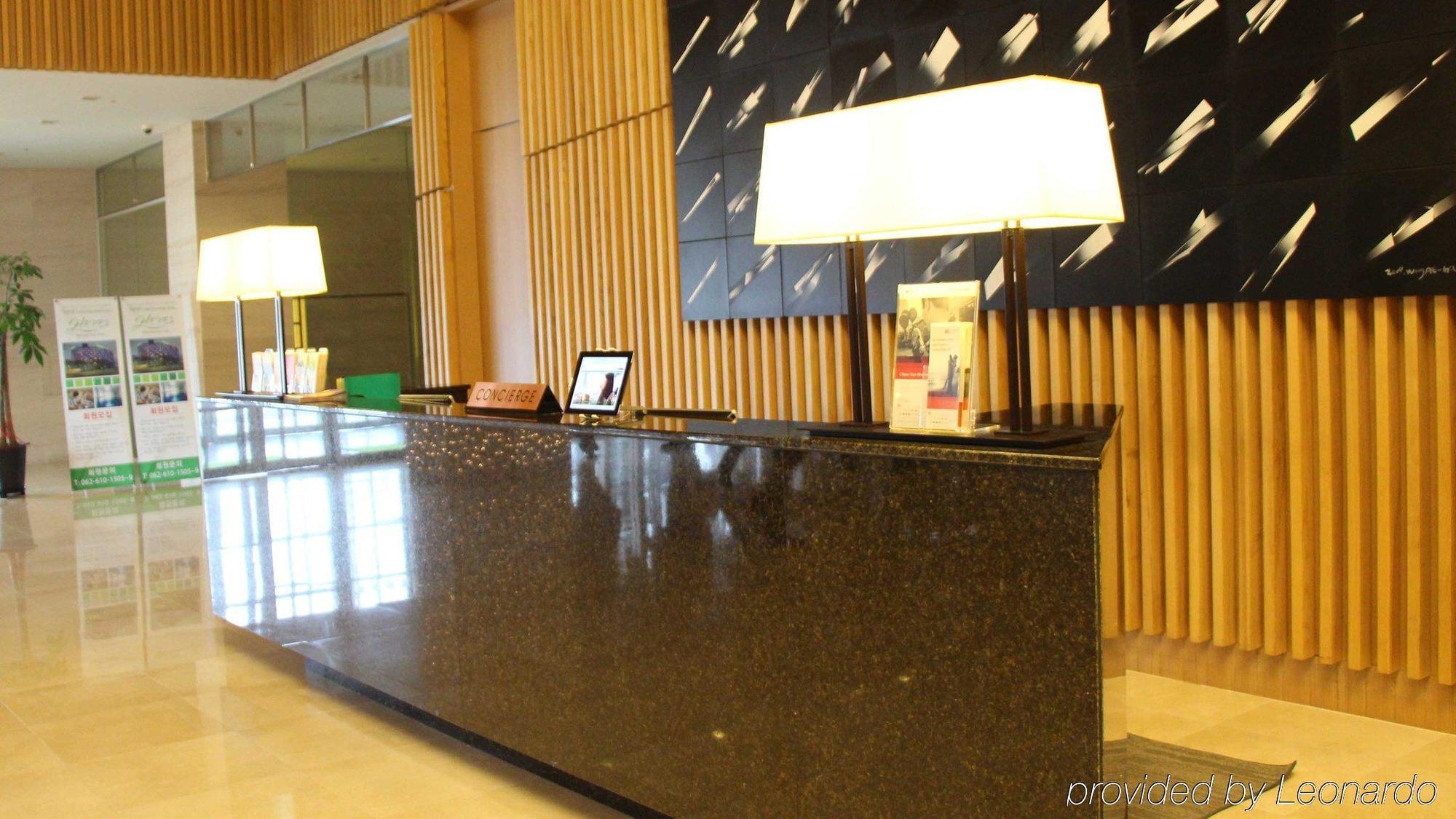 מלון Gwangju Metropolitan City Ramada Plaza By Wyndham Gwangju מראה חיצוני תמונה