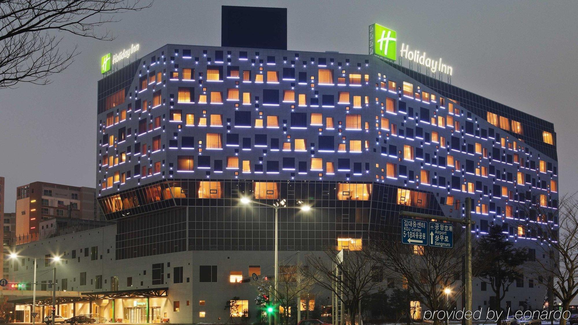 מלון Gwangju Metropolitan City Ramada Plaza By Wyndham Gwangju מראה חיצוני תמונה