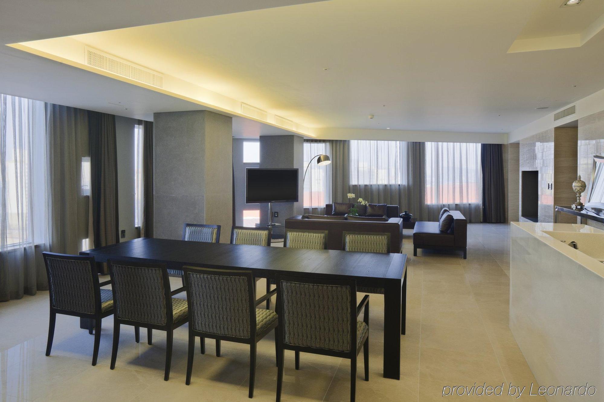 מלון Gwangju Metropolitan City Ramada Plaza By Wyndham Gwangju מראה חיצוני תמונה