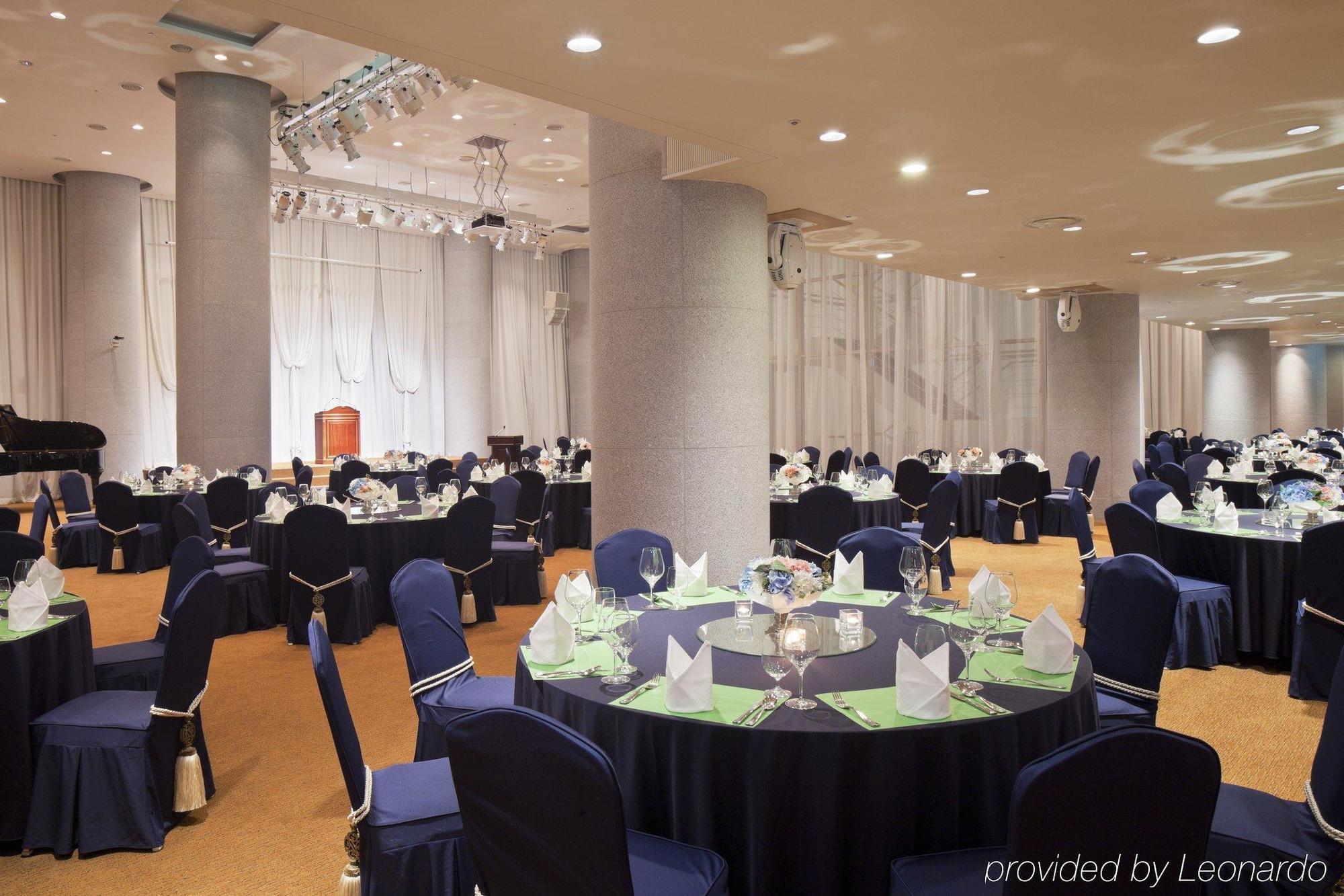 מלון Gwangju Metropolitan City Ramada Plaza By Wyndham Gwangju מראה חיצוני תמונה