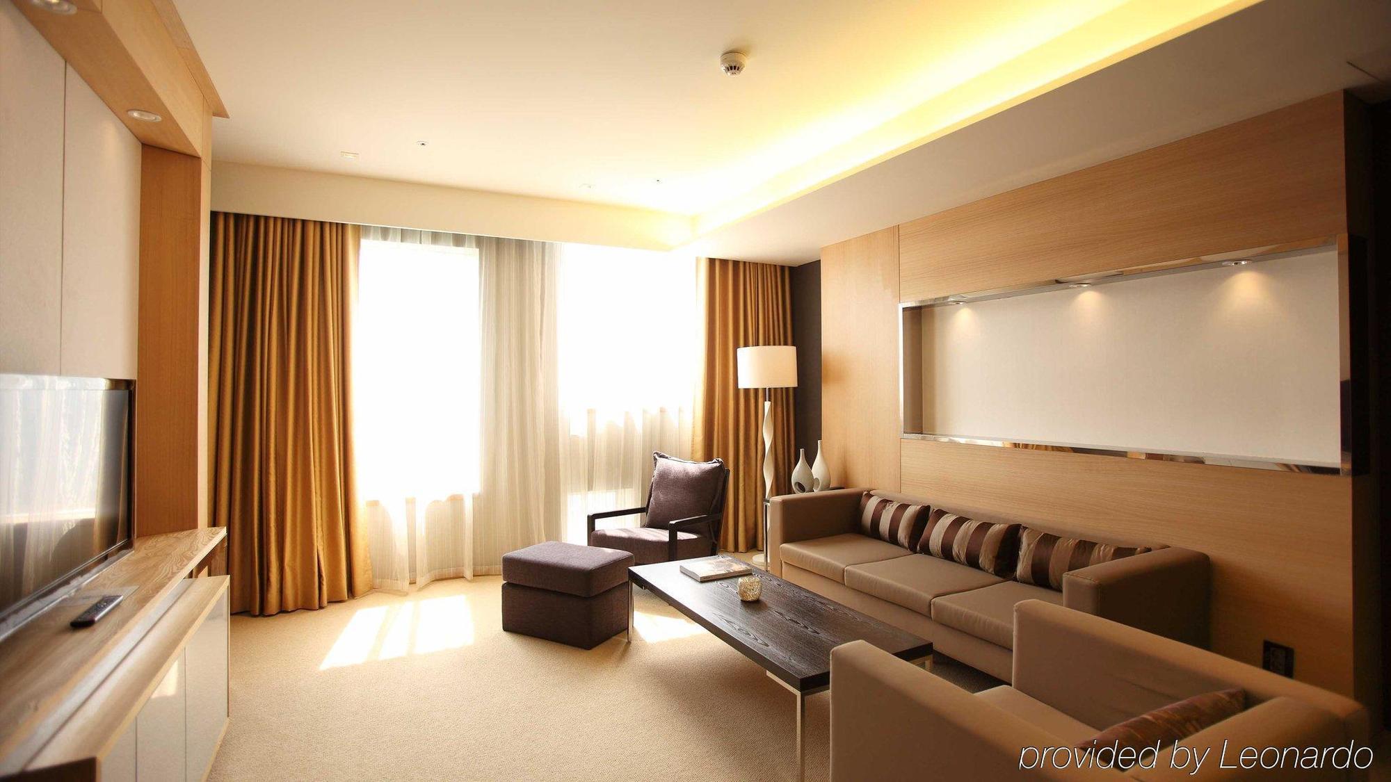 מלון Gwangju Metropolitan City Ramada Plaza By Wyndham Gwangju מראה חיצוני תמונה