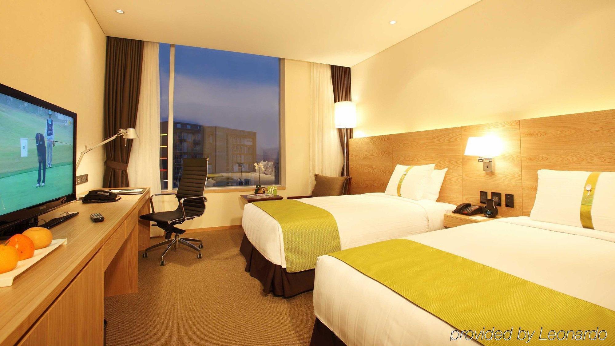 מלון Gwangju Metropolitan City Ramada Plaza By Wyndham Gwangju מראה חיצוני תמונה