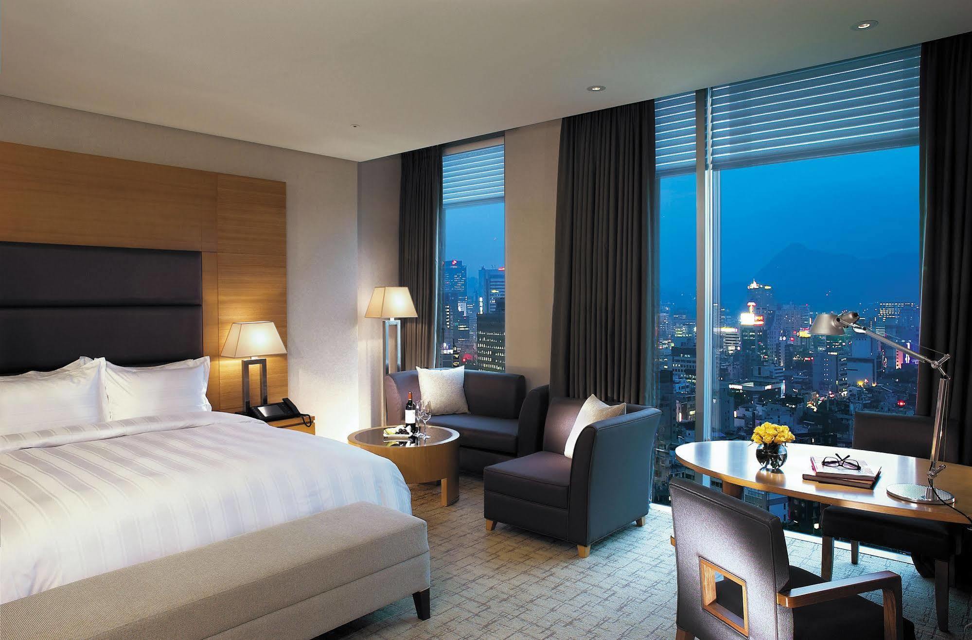 מלון Gwangju Metropolitan City Ramada Plaza By Wyndham Gwangju מראה חיצוני תמונה
