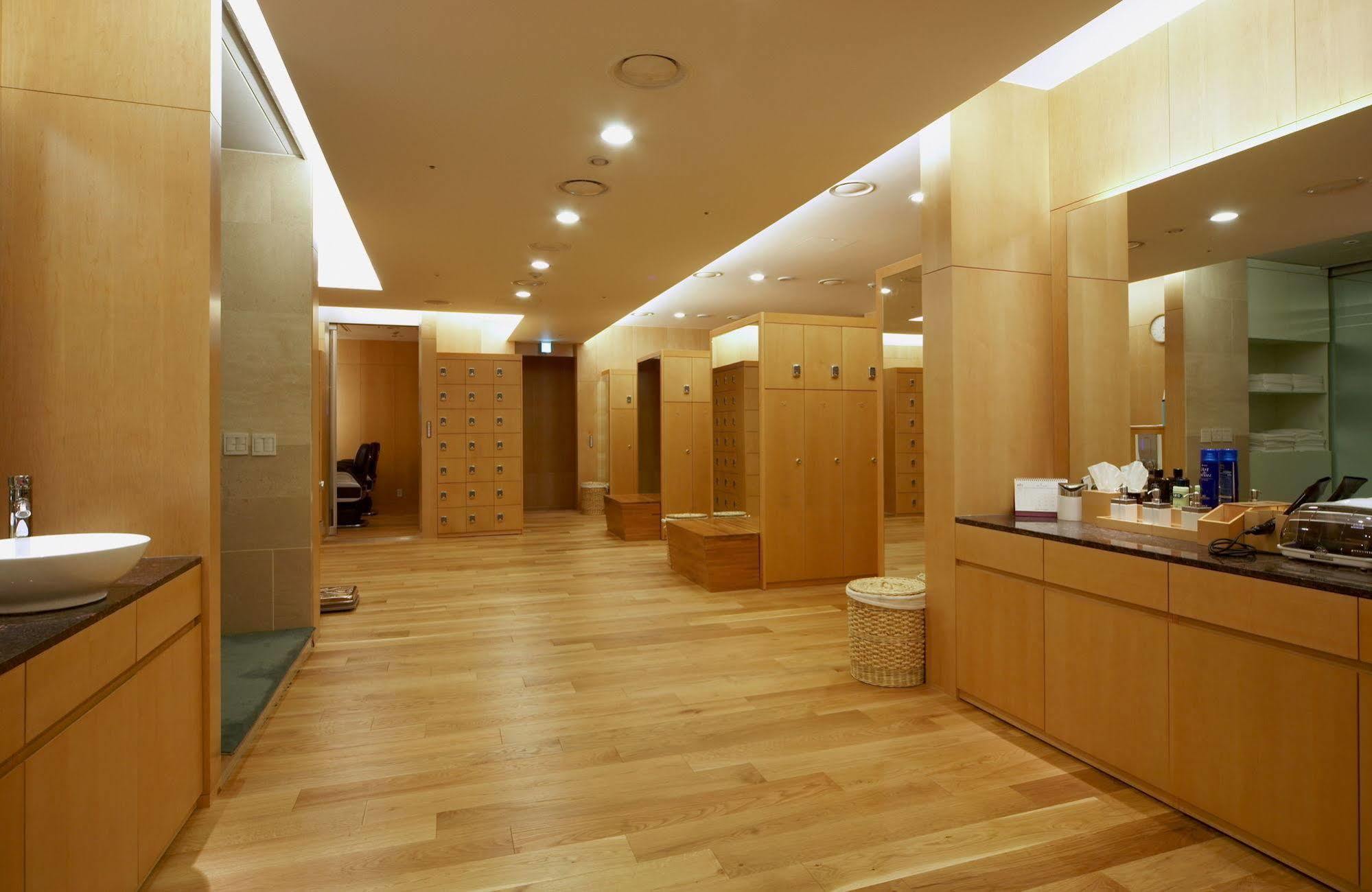 מלון Gwangju Metropolitan City Ramada Plaza By Wyndham Gwangju מראה חיצוני תמונה